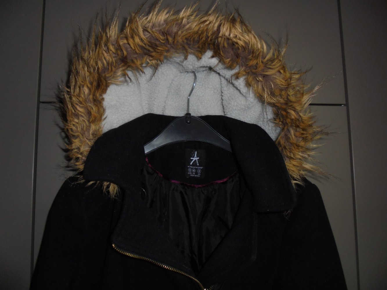 Damen Winterjacke schwarz m. warmer Kapuze Gr. 40 von Atmosphere