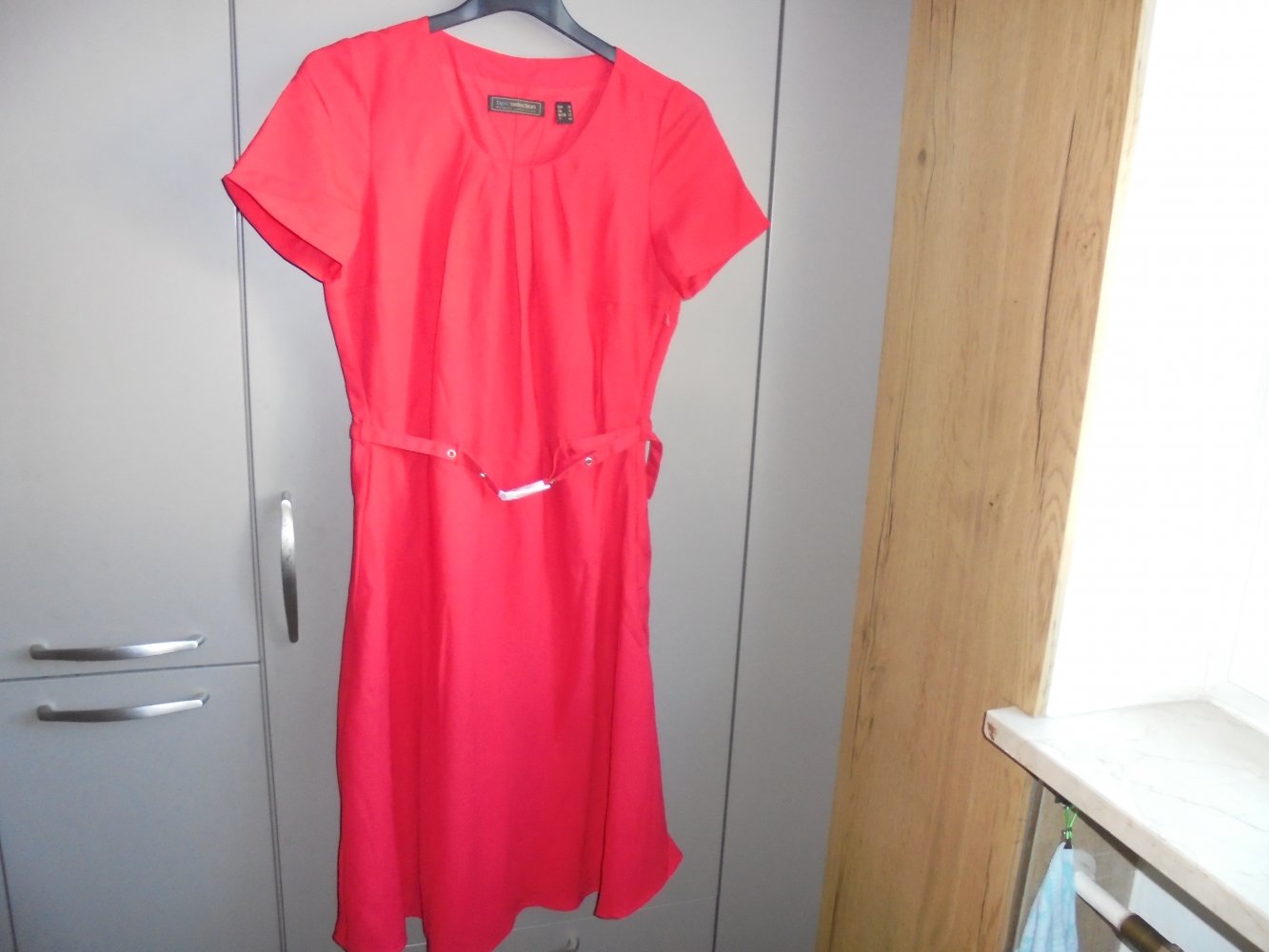 NEU: Damen Kleid in rot Gr. 38 von bpc selection