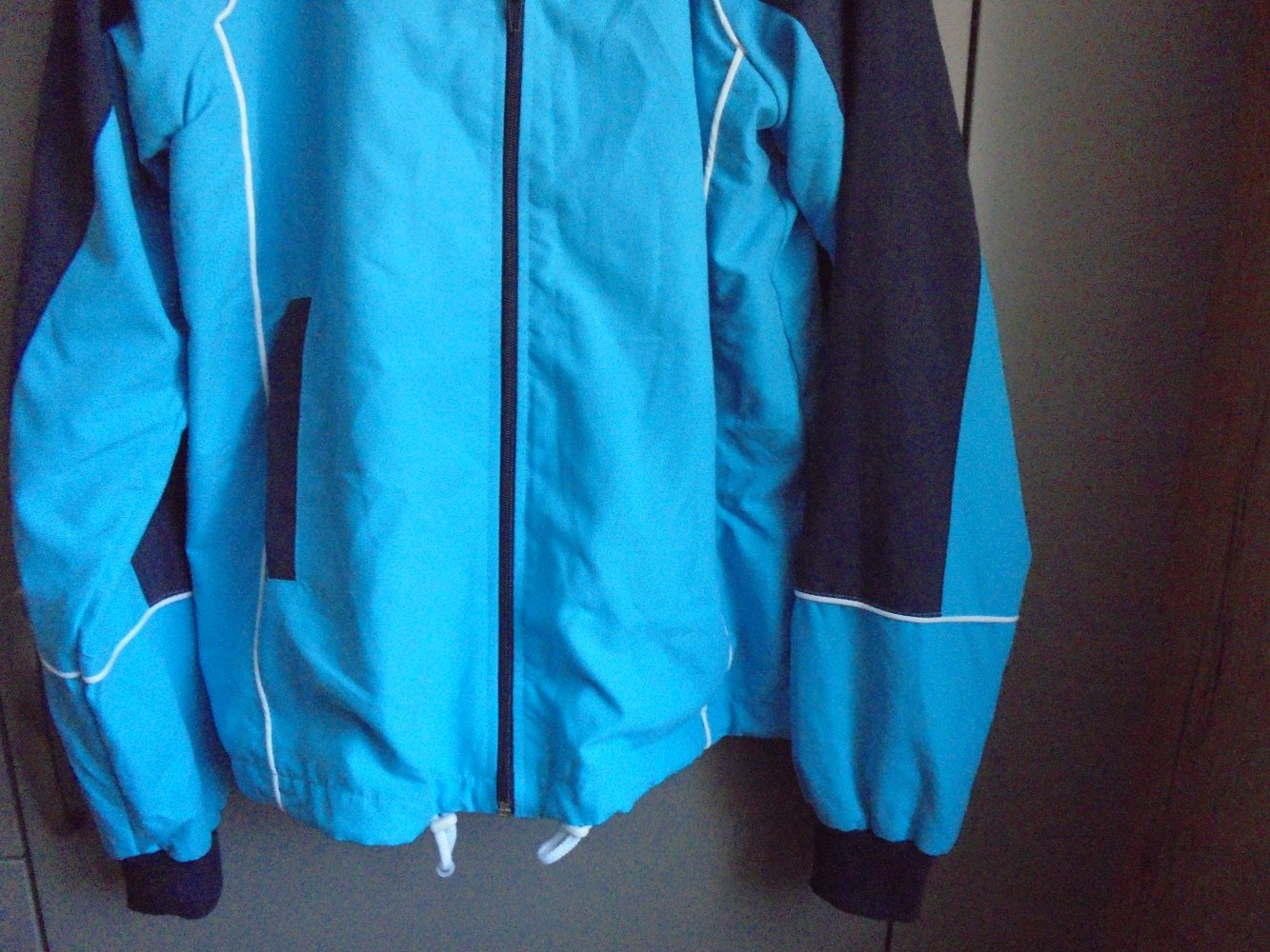 Kinder Sportjacke- Trainingsjacke Gr. 170/176 türkis- blau