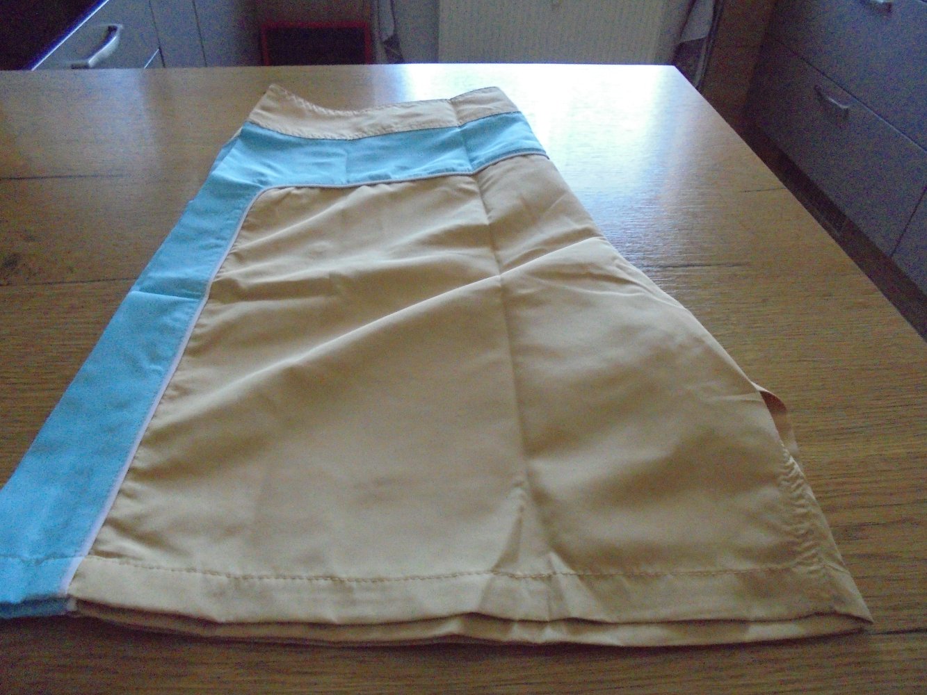 NEU: leichte Herren Badeshort Freizeitshort beige/türkis Gr. XL v. Camaro