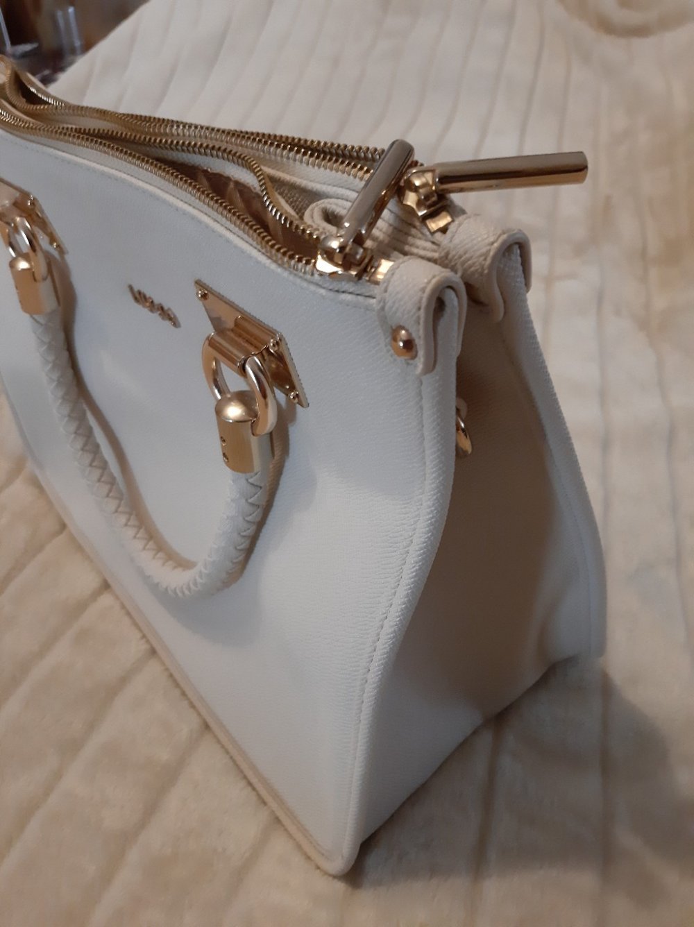 LIU JO TASCHE IN WEISS GOLD NEUWERTIG