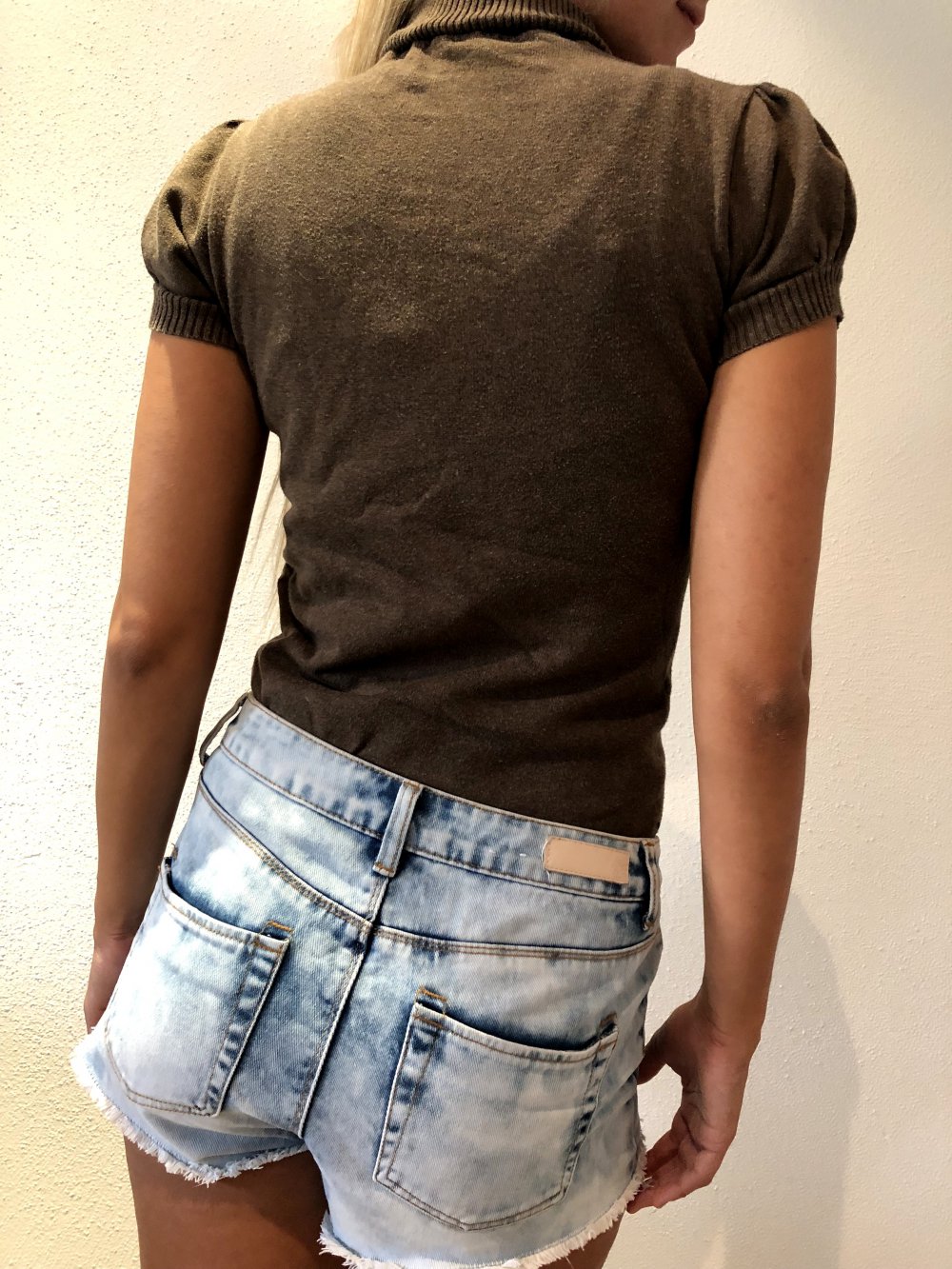 braunes Shirt