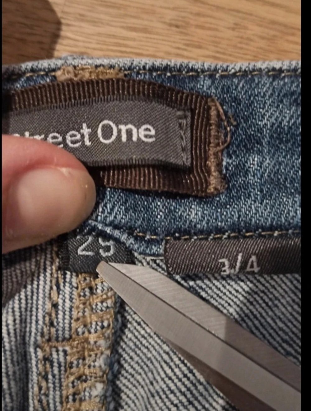 Schöne 3/4 Jeans, Größe 36, Street One