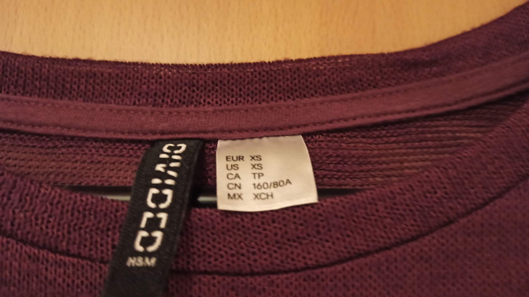 Süßes Langarmshirt mit Spitze, Größe XS