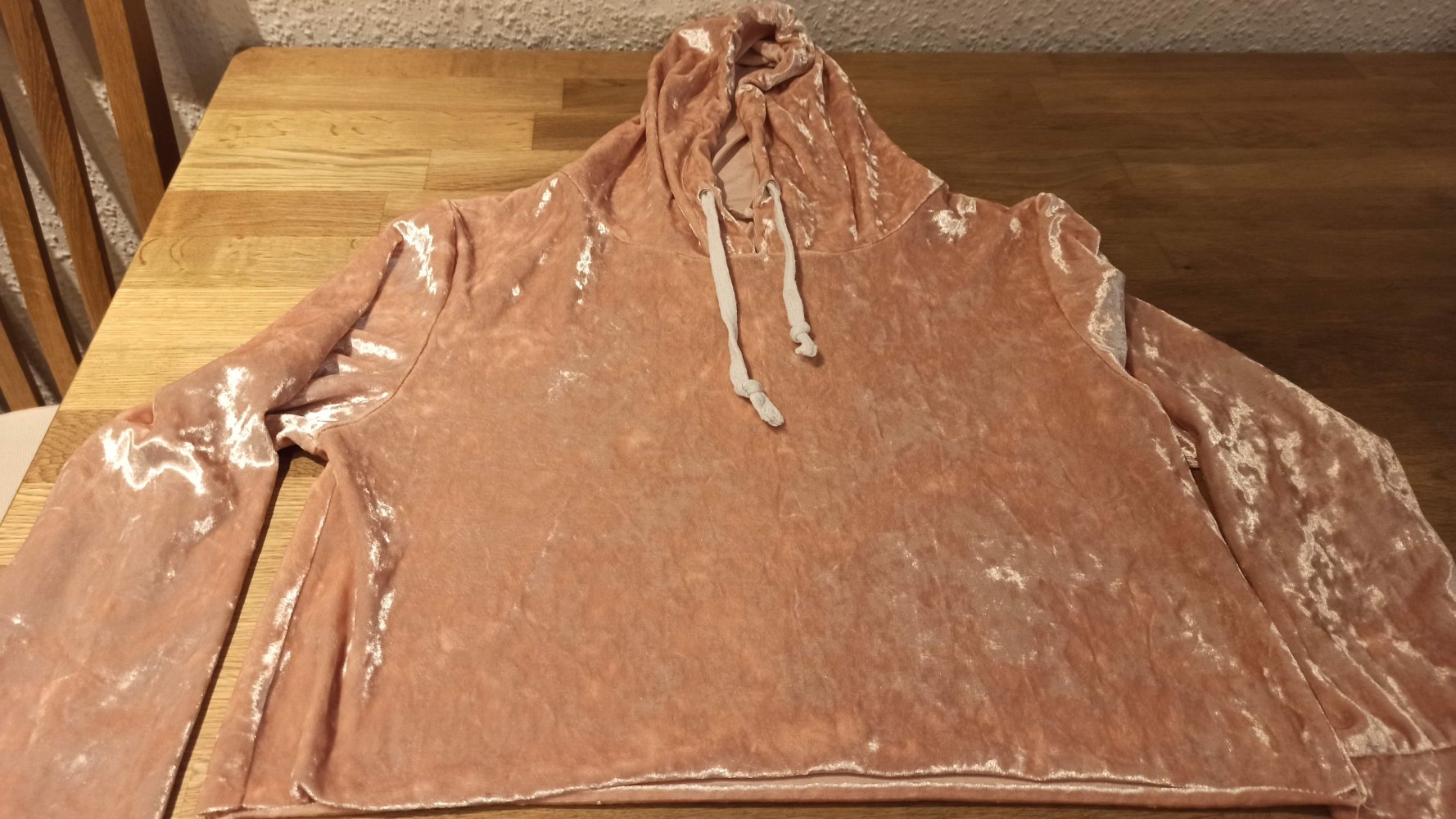 Süßes Langarmshirt/ Croptop, Größe S,