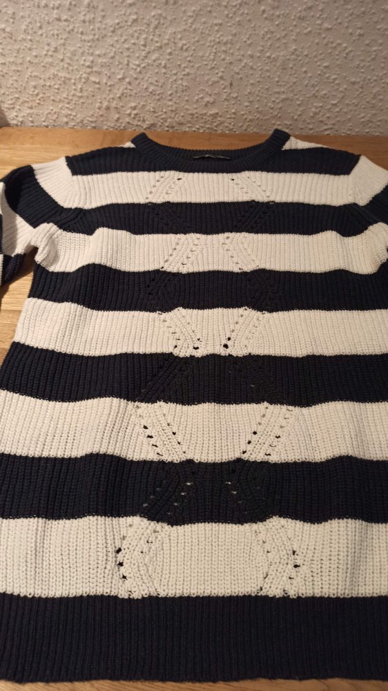 Wunderschöner Pulli, Größe S,