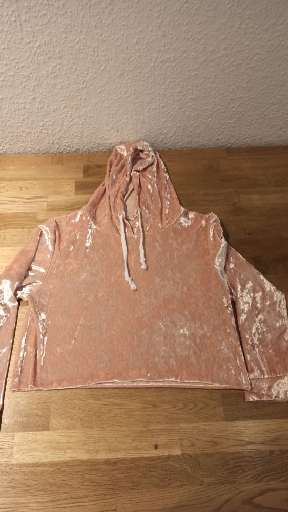 Süßes Langarmshirt/ Croptop, Größe S,