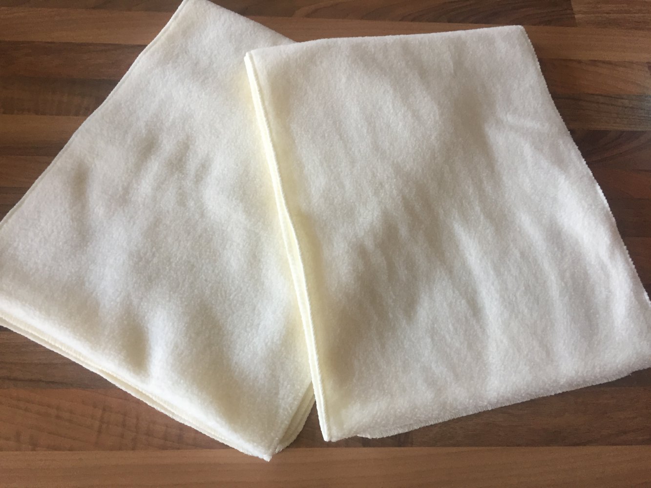 Nilton´s Fleece Flausch Schal Creme Farben