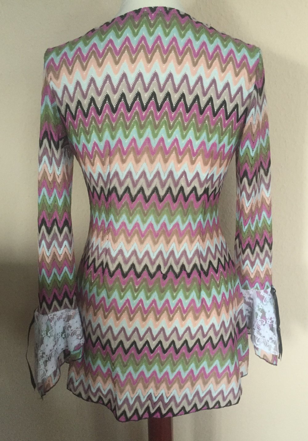 Wanli Zic Zac Volants Tunika Boho Style Bluse Gr.M mit Spitze, tolle Farbkombination
