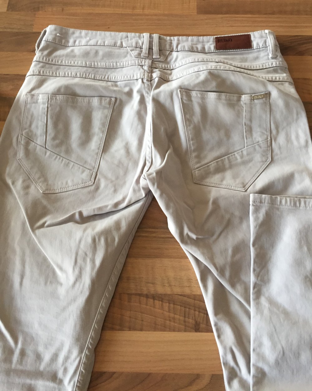 Reiko Button Up Low Waist Stretch Hose Gr.S / 27 Sakari Color bequeme Passform