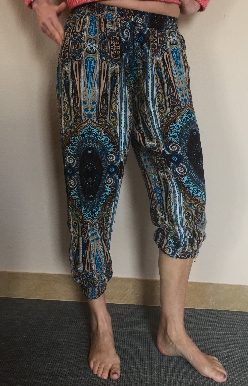 2 Bobomee Pluderhose Gr.S mit orientalischem Muster bunt mit Seitentaschen