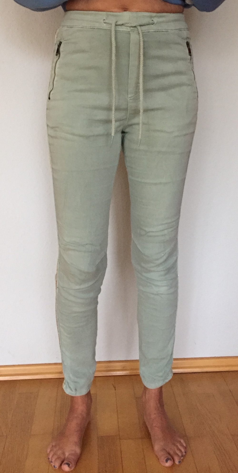 Lexxury Pull Up Jeans Leggings Hose Gr.36 mit glitzerndem Seitenstreifen mint