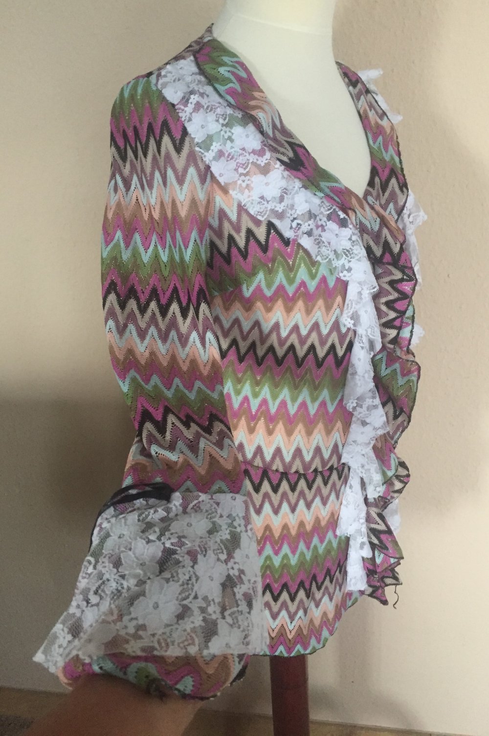 Wanli Zic Zac Volants Tunika Boho Style Bluse Gr.M mit Spitze, tolle Farbkombination