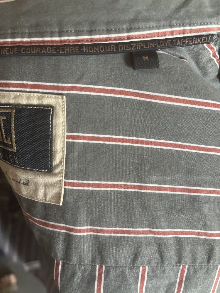 J.J. Men Hemd Gr.M grau/rot gestreift Triple Button