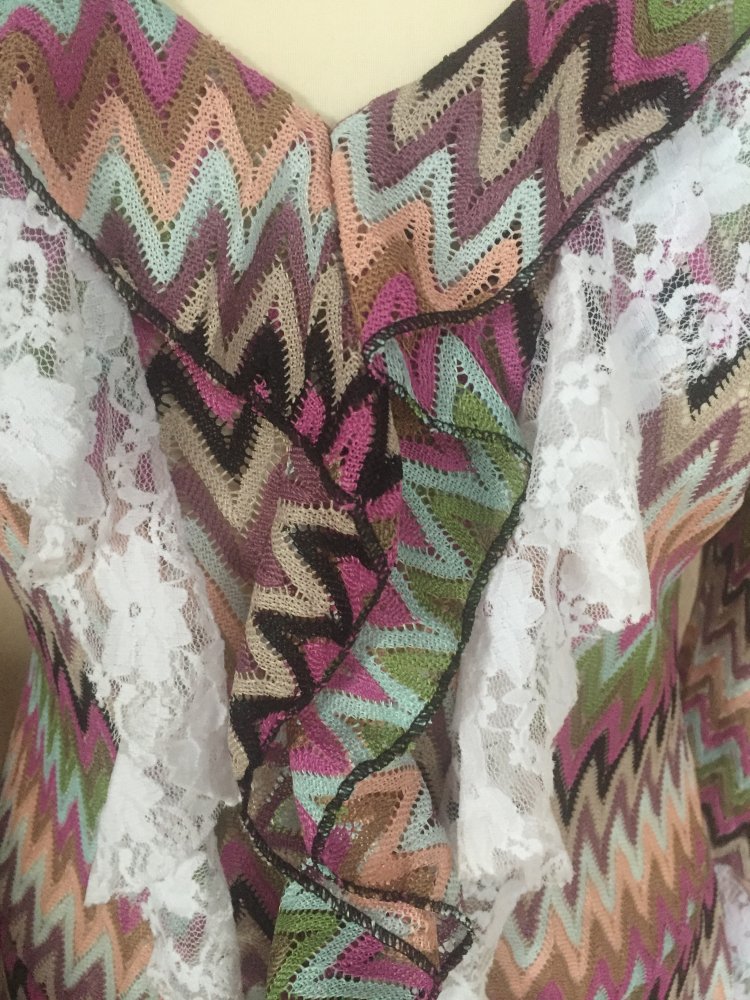 Wanli Zic Zac Volants Tunika Boho Style Bluse Gr.M mit Spitze, tolle Farbkombination