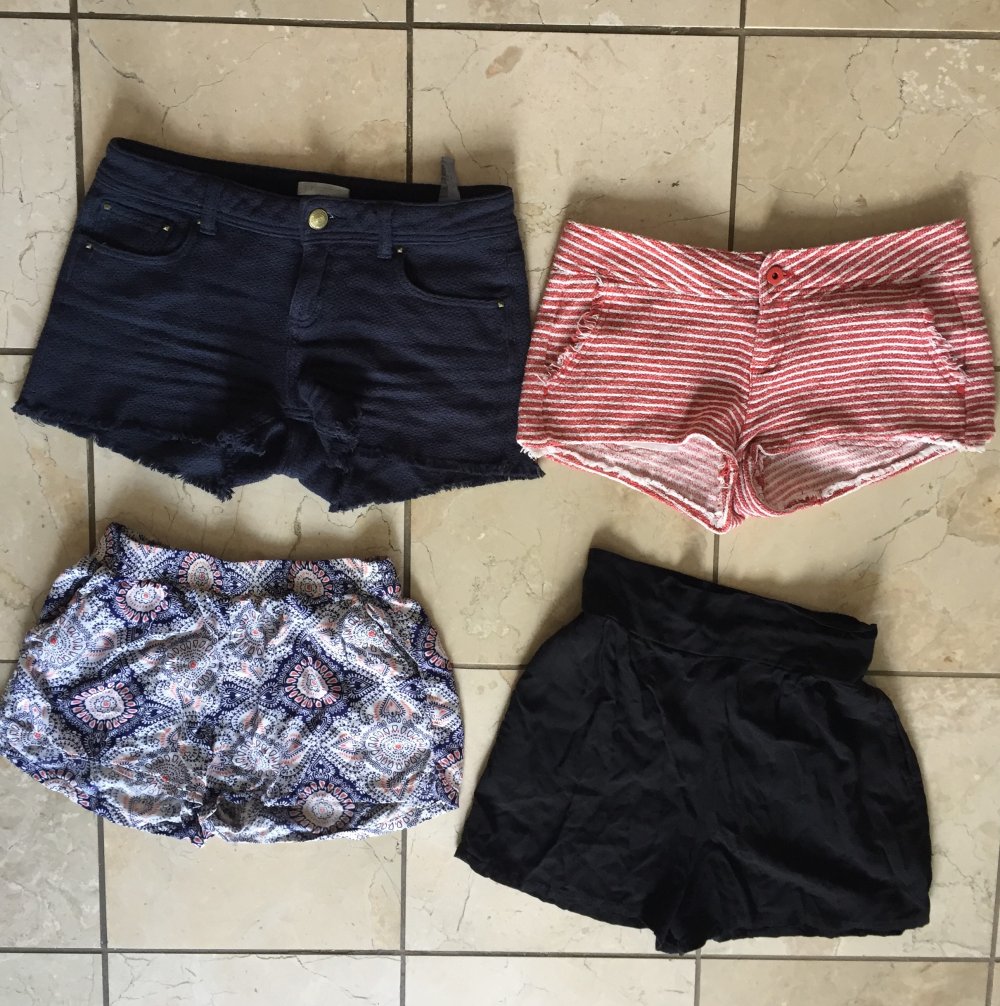 Calzedonia Super Mini Frottee Shorts Gr.S rot weiß gestreift