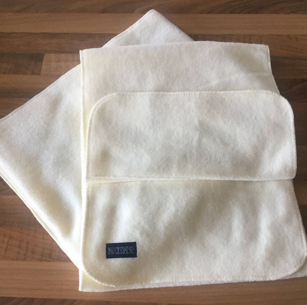 Nilton´s Fleece Flausch Schal Creme Farben