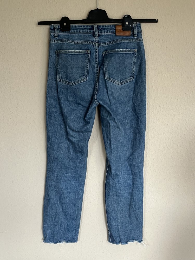 Only high waist Jeans Emily Gr. 26/32 S mit ausgefranstem Saum blau
