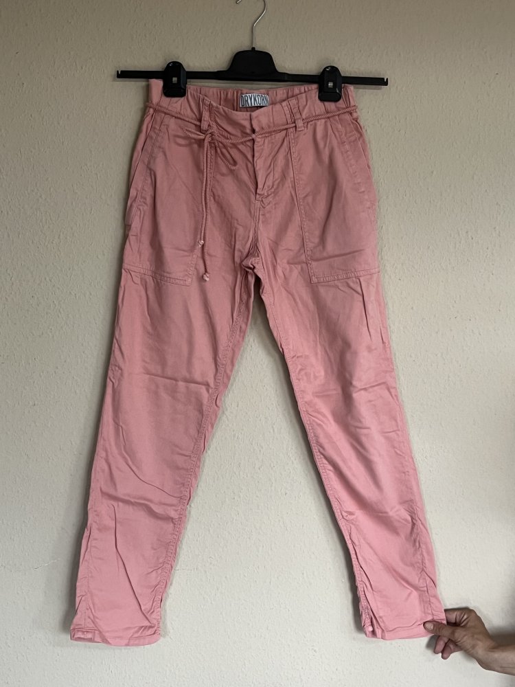 Drykorn Mid Waist Sommerhose Baumwolle Gr.S mit Kordel Gürtel, 2 großen Taschen vorne und 2 hinten