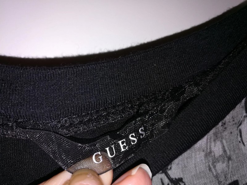 Guess Top Guess L 40 Glitzer Top mit Kronleuchter-Print