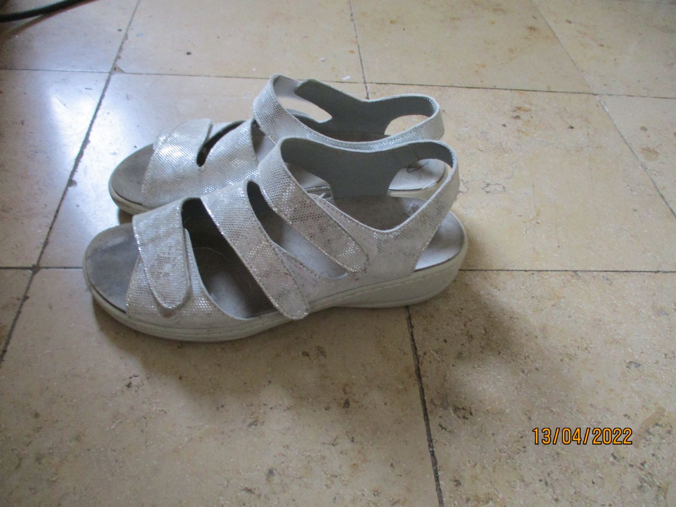 Sandale von Avena, weiß/silber, Größe 38