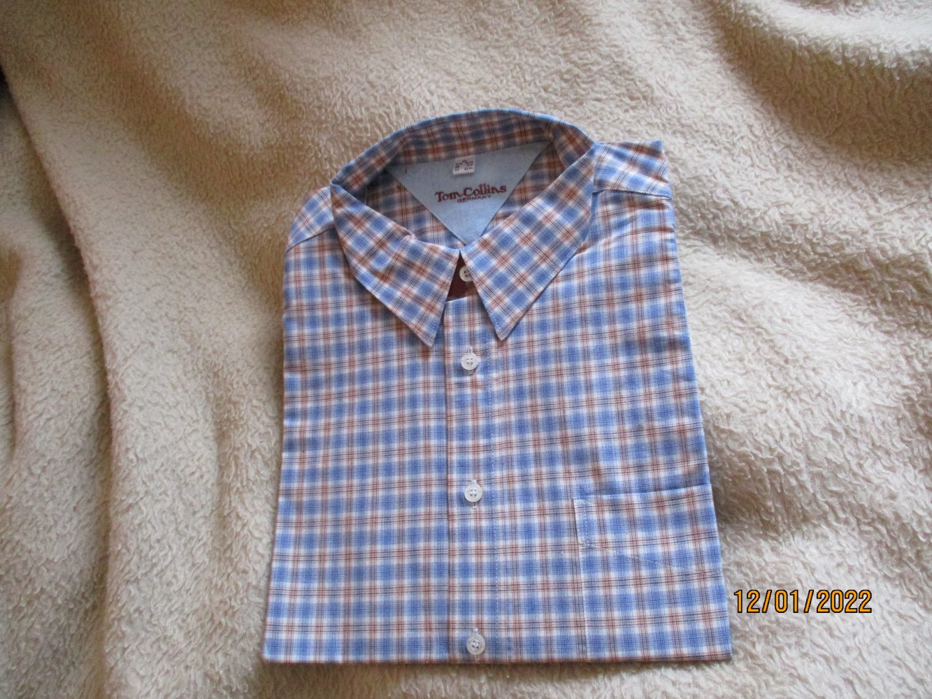 Herrenhemd von Tom Collins, rot/schwarz karriert, Größe XL / 43 /44