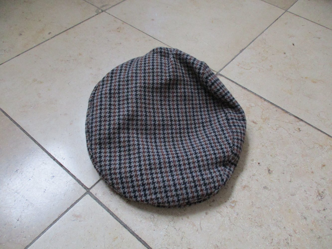 Kappe/Mütze von Sport, grau/schwarz/braun, Durchmesser 21 cm