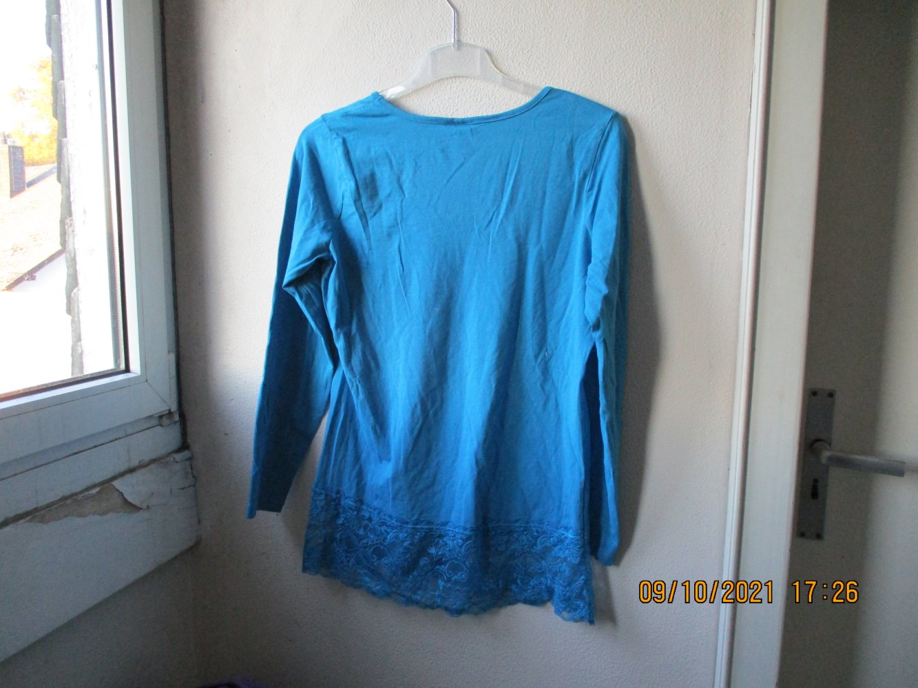 Shirt mit Spitze von Elle Nor, blau, Größe XL (48/50)