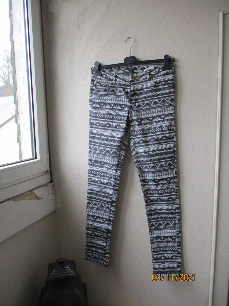 Hose von H&M, schwarz/weiß, Größe 40