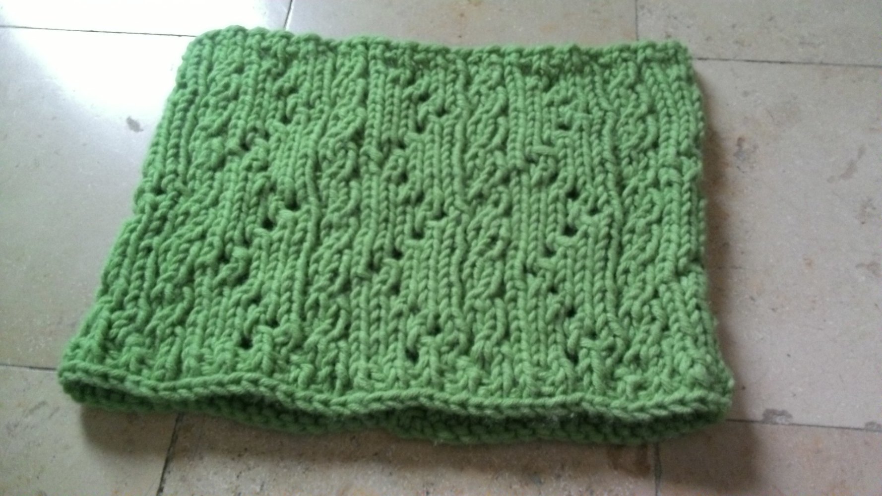 Loop, grün, Handarbeit - neu-