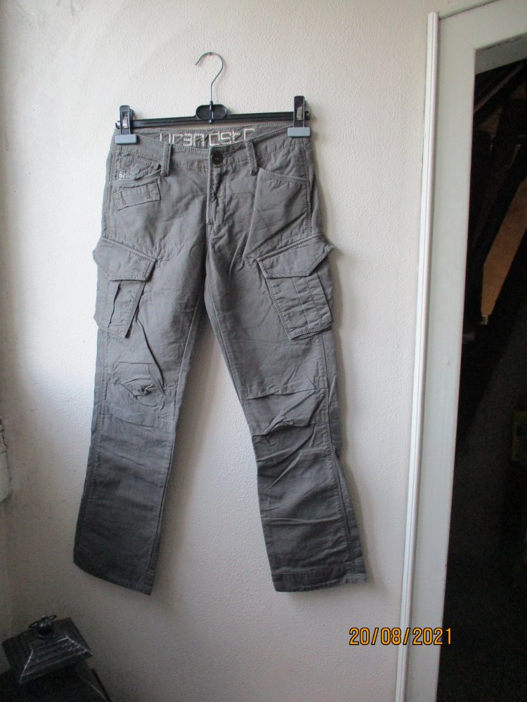 Hose von C & A, khaki, Größe 146