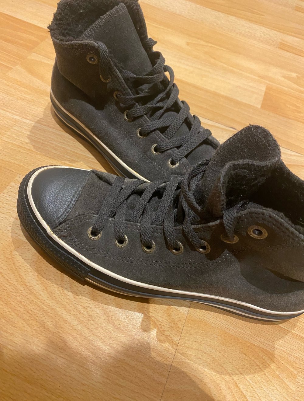 gefütterter Damenschuh