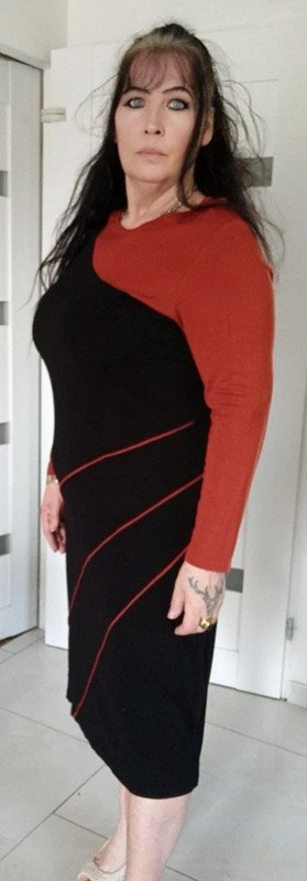 Kleid. Midikleid