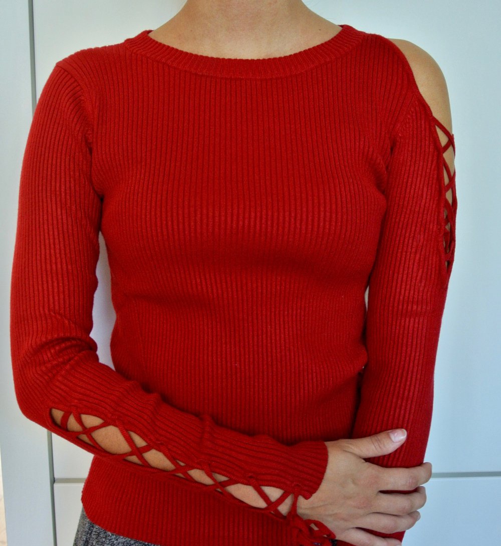 Roter Zara Pullover 