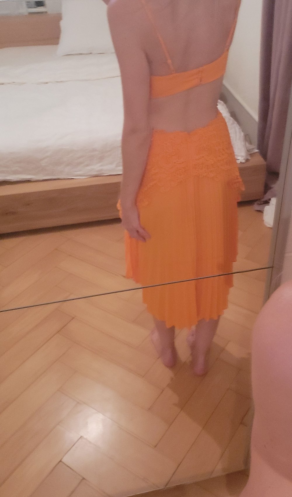 Oranges Kleid Knielang 