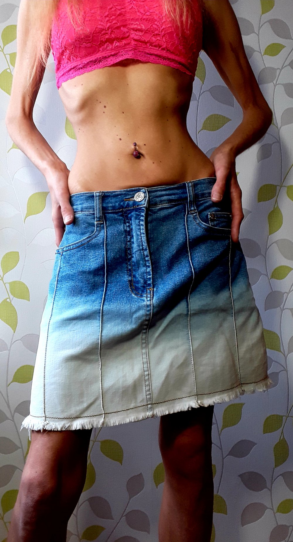 Mega SeXy Sheng Zhen Jeans Mini Rock Farbverlauf und Fransen Gr S 36 Blue Denim Skirt