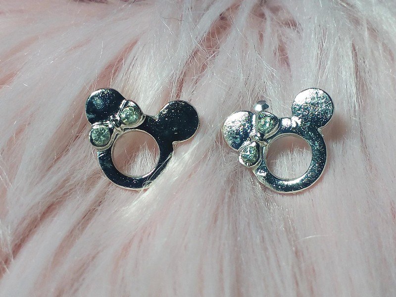 NEU! Süße Minnie Mouse Ohrstecker mit Zirkonia Steinchen Silber Antik Stud Earrings Modeschmuck