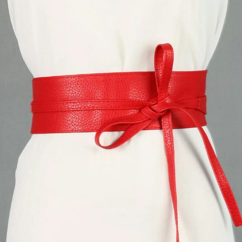 Roter Bindegürtel in Lederlook. Neu. One Size. Kostenloser Versand!