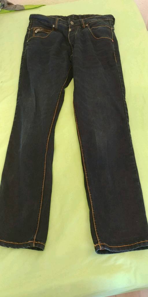 neuwertige Jeans | Gr L | Marke Timezone