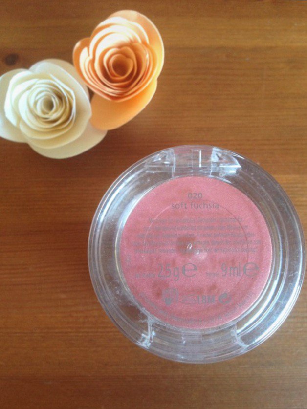 Lidschattenduo von p2 in Fuchsia metallic und matt