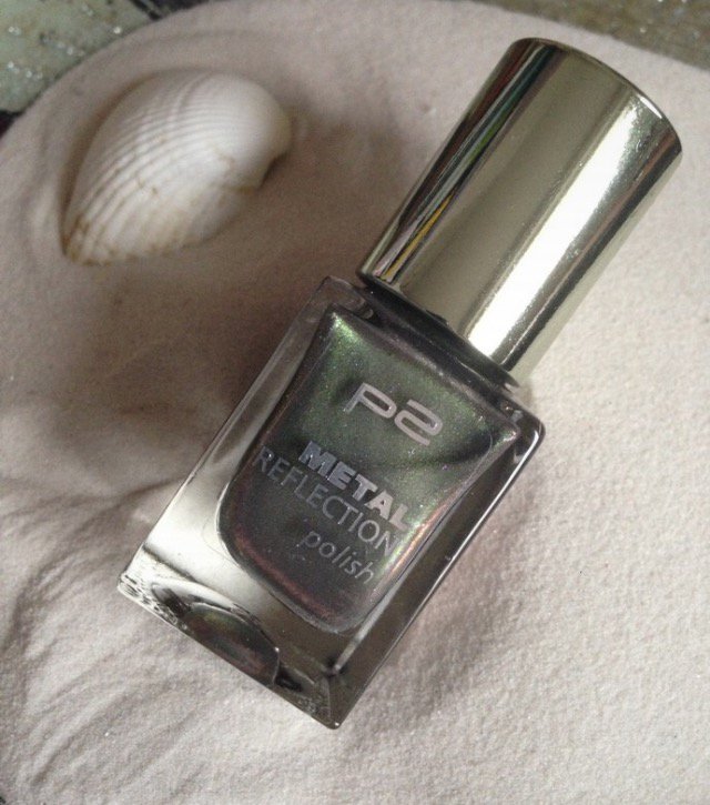Holographischer Nagellack von p2 dunkelgrün metallic