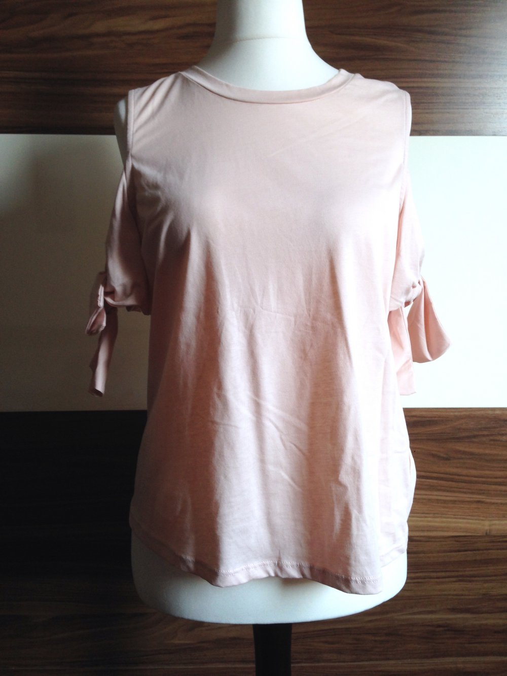 Shirt von H&M mit geknoteten Ärmeln in Rosa Größe 38-40 NEU