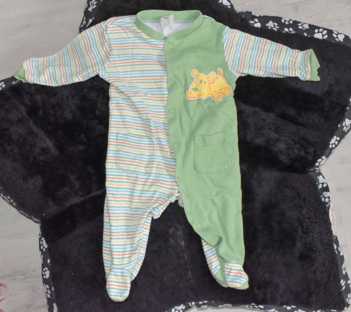 Schlafanzug, Strampelanzug Gr. 62, Baby Club