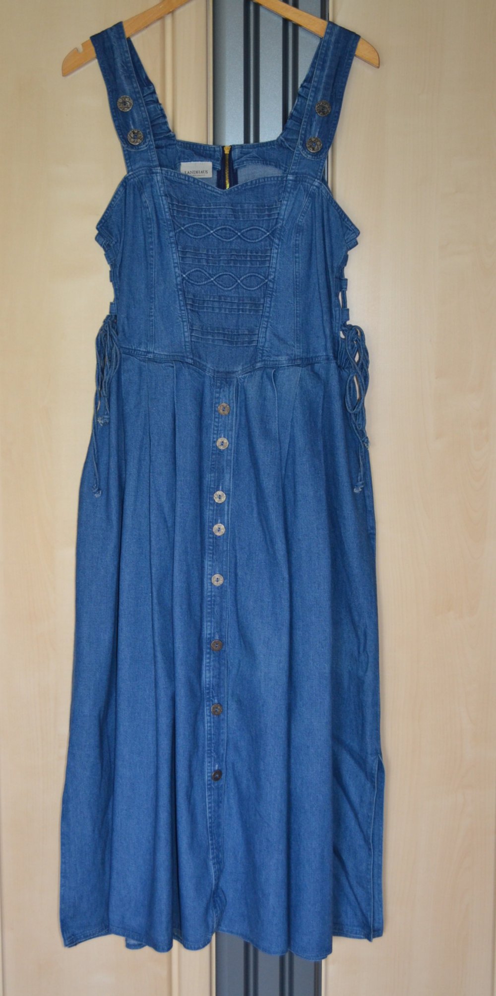 Schönes & außergewöhnliches, blaues Jeans-Kleid der Marke „Landhaus C&A Naturally“ 