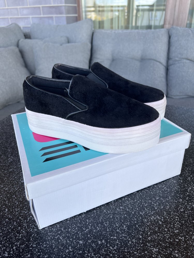 JC Play, by Jeffrey Campbell RRP 160€ 