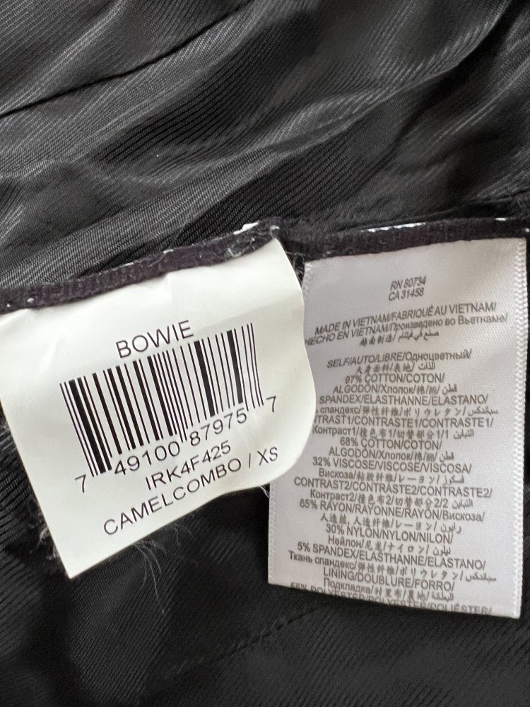 Bxbgmaxazria blazer