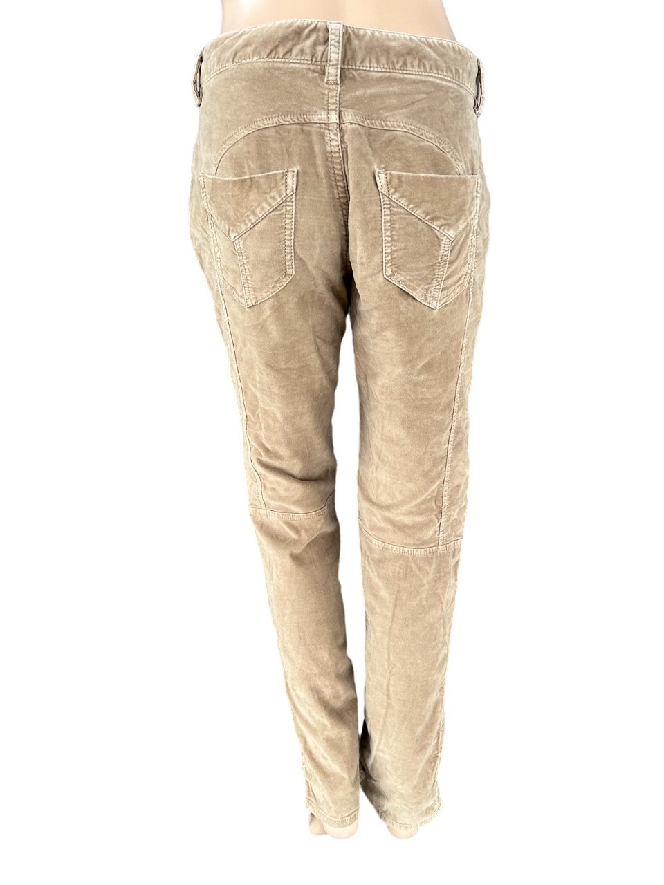 Massimo Dutti, 38
