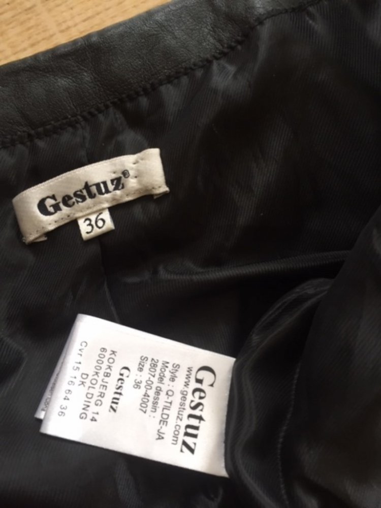 Gestuz 36