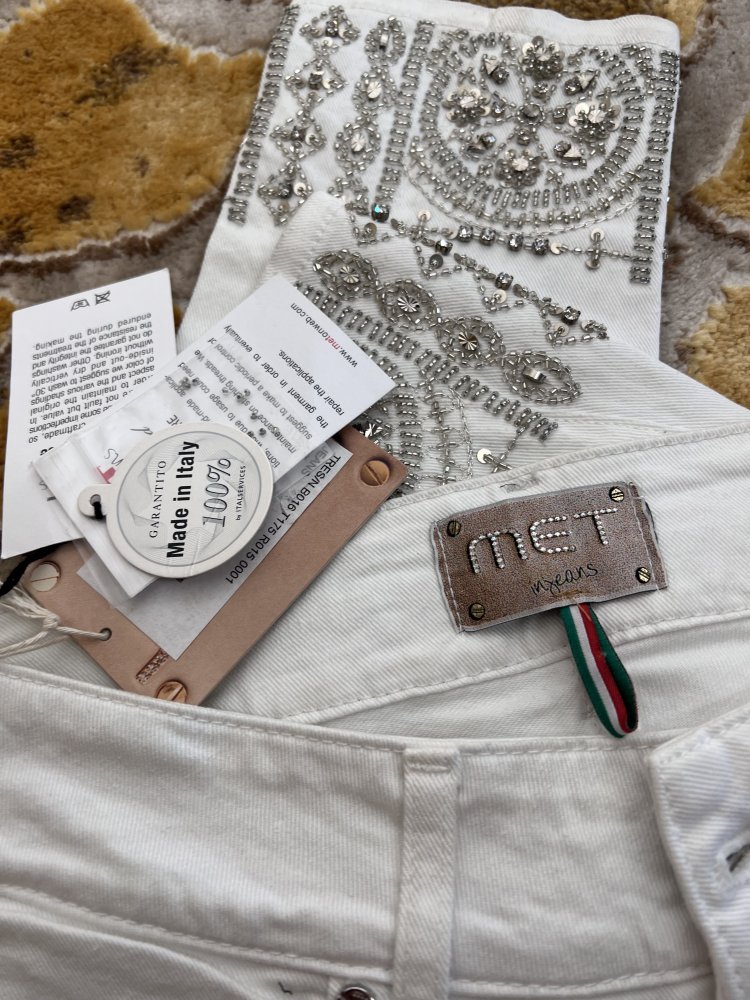 Met new jean 27