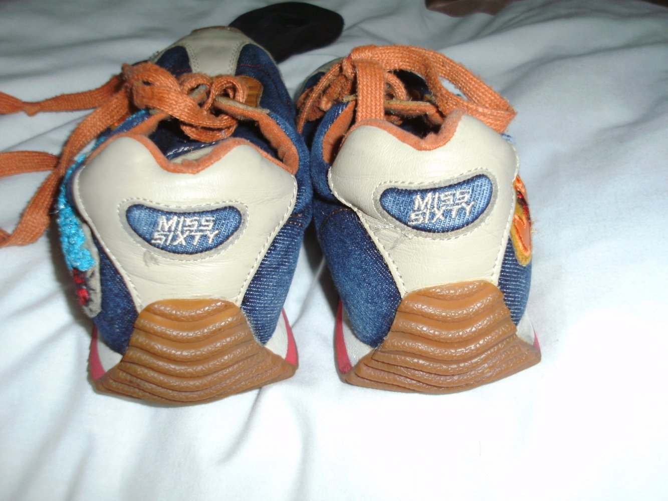 MISS SIXTY Sneaker in Gr. 40 beige und Jeansstoff 
